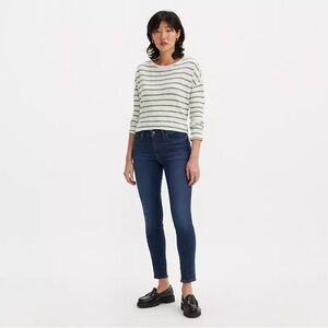 Levi’s 711 Skinny Women’s Jeans • 28x30